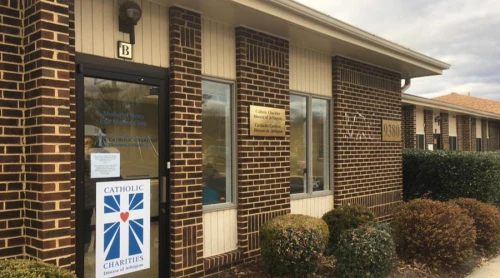 Convierten clínica de abortos en centro médico gratuito dedicado a la Virgen [FOTOS]