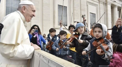 Estas son las 2 propuestas del Papa Francisco para recordar cada día el Bautismo