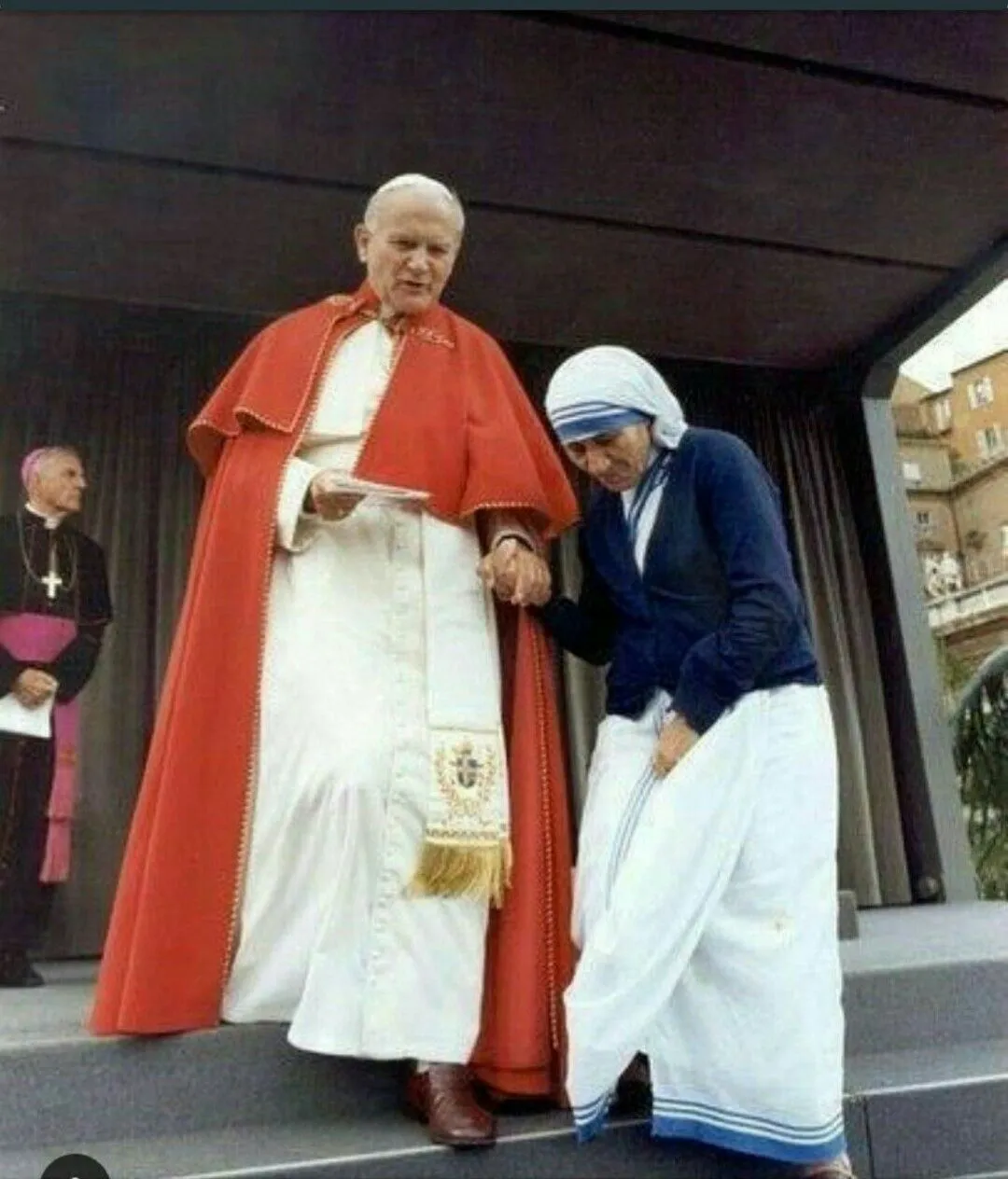 San Juan Pablo II y Madre Teresa en el Ciudad del Vaticano (1983) / Foto: © Vatican Media/ACI Prensa. Todos los derechos reservados.