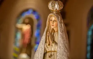Imagen peregrina de la Virgen de Fátima. Crédito: Flickr / Our Lady Of Fatima Pilgrim Statue (CC-BY-SA-2.0).