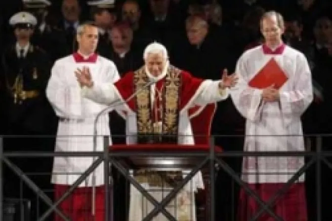 Peruanos verán en vivo Semana Santa del Papa por TV comercial