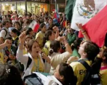 Jóvenes entusiastas por colaborar en seguridad de visita del Papa a León.