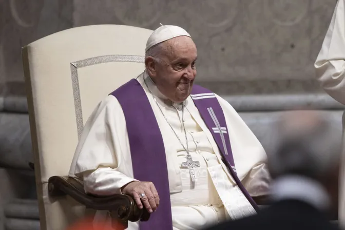 El Papa Francisco en la liturgia penitencial de hoy en el Vaticano. 01102024