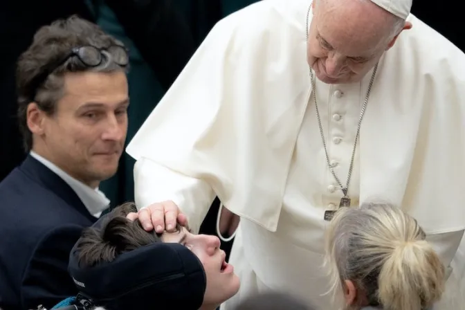 Papa Francisco: No hay amor más grande que dar la vida por los demás