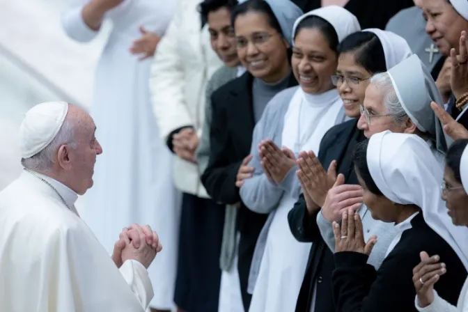 10 imágenes memorables del Papa Francisco en el día de la fotografía