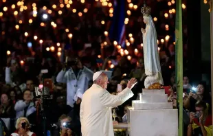 El Papa Francisco visita el Santuario de Nuestra Señora de Fátima el 12 de mayo de 2017 / Crédito: LUSA Press Agency. 