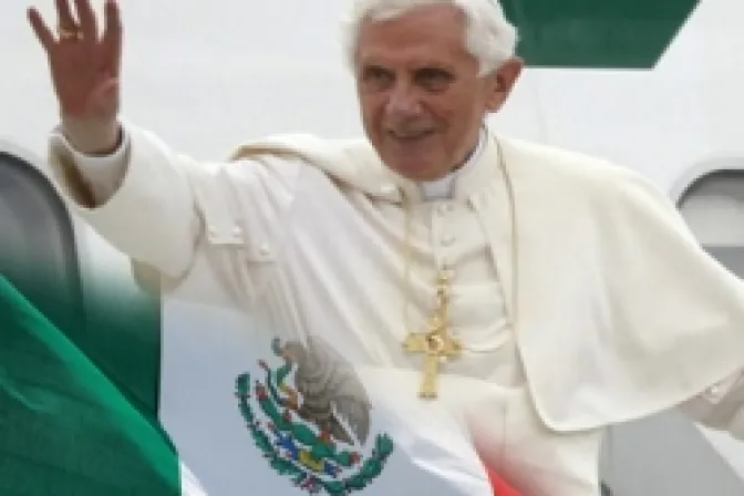 Benedicto XVI ya llegó a México