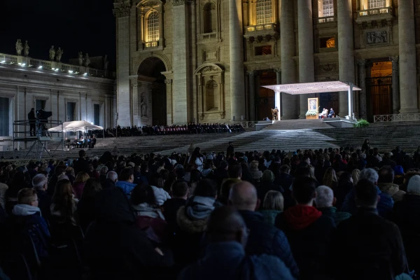 The rosary that runs a prelate of the Roman curia. Credit: Daniel Ibañez/ Ewtn News