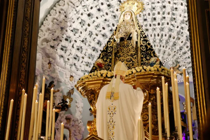 Pidamos a la Virgen de los Dolores un corazón limpio en Semana Santa, alienta obispo