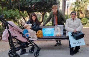 Un grupo de voluntarias de 40 días por la Vida en Castellón. Crédito: 40 Días por la Vida