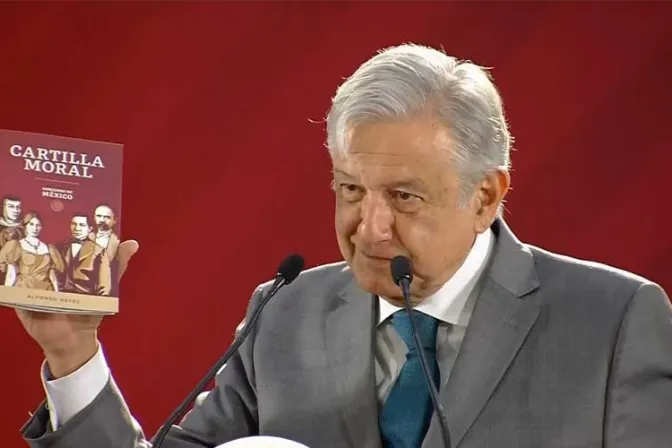 La Biblia tiene mucho más que la “cartilla moral” de López Obrador, asegura Arzobispo