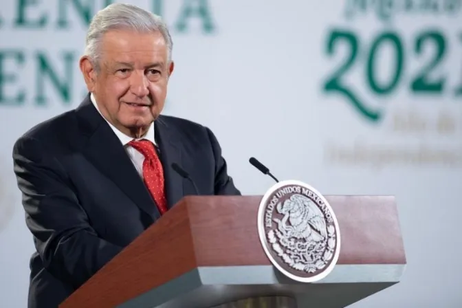 López Obrador y parlamentarios pausan reforma constitucional pro aborto