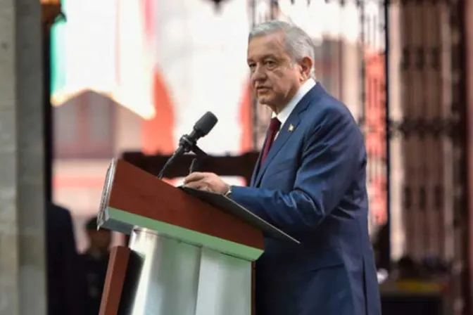 Obispos de México: La Iglesia Católica reza por López Obrador todos los domingos