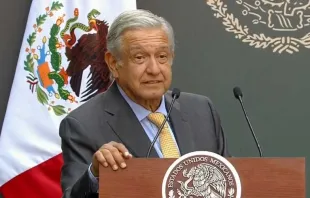 Andrés Manuel López Obrador en evento "Mujeres Transformando México", este 8 de marzo. Foto: Gobierno de México. 