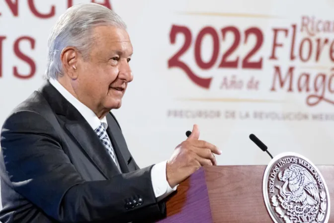 Obispos responden a López Obrador: La Iglesia siempre ha alzado la voz por la paz