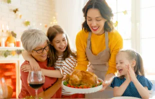 Imagen referencial de cena de Acción de Gracias. Crédito: Shutterstock 