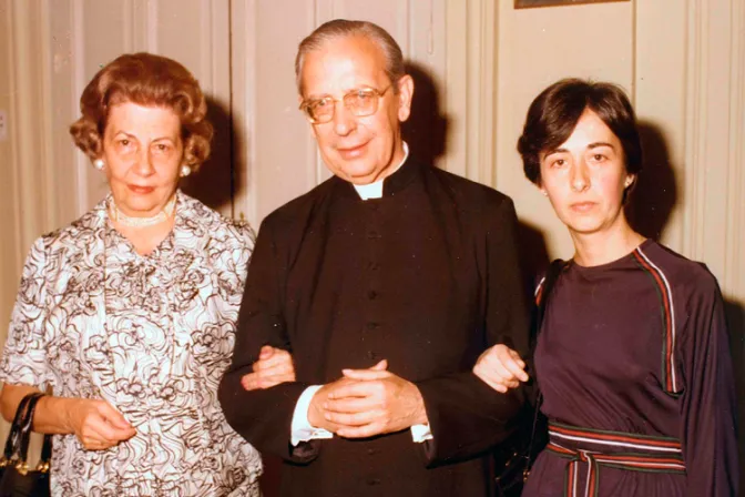 Mons. Álvaro del Portillo siempre abogó por unidad de la familia, afirma sobrina de futuro beato