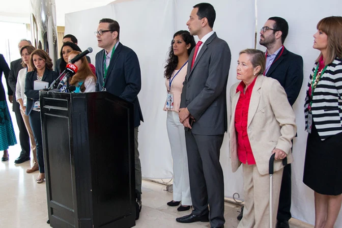 Denuncian manipulación del lobby gay y del aborto en Cumbre de las Américas de la OEA