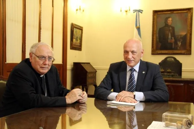 Mons. Arancedo ofrece ayuda para destrabar conflicto policial en Santa Fe