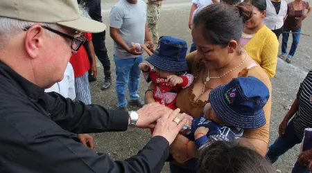 “La maternidad no es un problema, es un don”, recuerda Arzobispo en el Día de la Madre