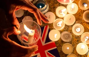 Velas en memoria por las víctimas. Foto: Conferencia Episcopal Inglaterra y Gales 