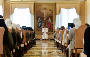 Audiencia del Papa Francisco con la Orden del Santísimo Salvador de Santa Brígida y de las Misioneras Combonianas, este 22 de octubre. Crédito: Vatican Media. 