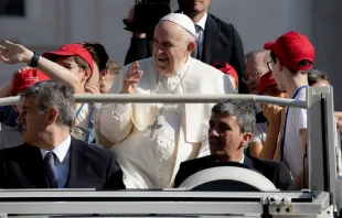 El Papa Francisco en la Audiencia General de este miércoles. Crédito: Daniel Ibáñez/ACI Prensa 