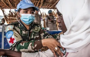 Fuerzas de la ONU proporcionan ayuda en Sudán. Foto: Flickr United Nation Photo (CC BY-NC-ND 2.0) 