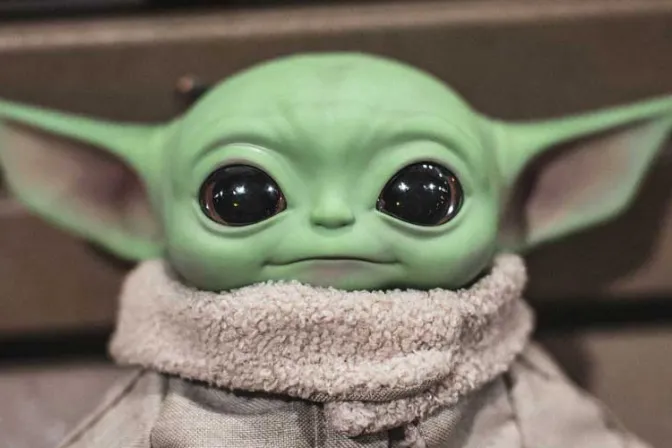 ¿Baby Yoda reemplaza al Niño Jesús en rosca de Reyes? Sacerdotes responden