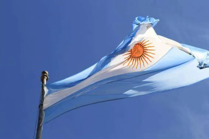 Obispos piden cuidar la democracia ante próximas elecciones en Argentina