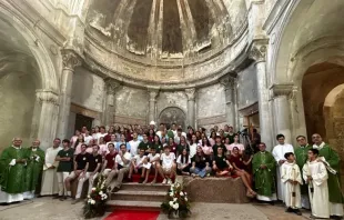 Jóvenes que peregrinarán durante 40 días a la Jornada Mundial de la Juventud de Lisboa. Crédito: Arzobispado de Barcelona 