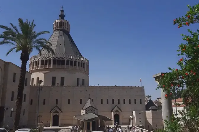 Así puedes rezar el Rosario de San José desde la Basílica de la Anunciación