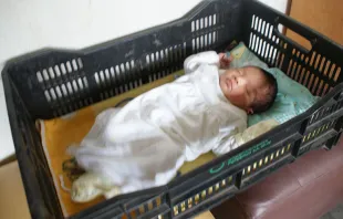 Bebé rescatado por la Asociación de las Bienaventuranzas en el 2008 | Crédito: Asociación de las Bienaventuranzas 