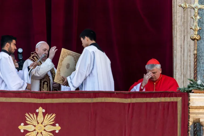 Papa Francisco: Hay tinieblas en los corazones, pero más grande es la luz de Cristo