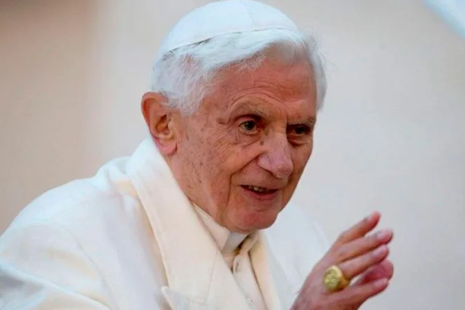 Secretario de Benedicto XVI comparte detalles inéditos de la renuncia del Papa