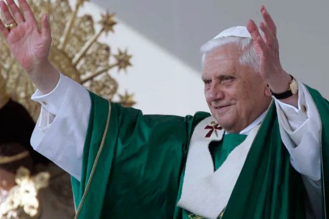 ¿Por qué Benedicto XVI anunció su renuncia en latín?