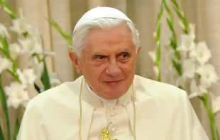 Papa Emérito Benedicto XVI (2010). Crédito: Catholic Church England and Wales - © Mazur (CC BY-NC-ND 2.0) 