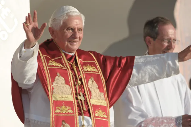 Benedicto XVI creó 90 Cardenales en estos 5 consistorios