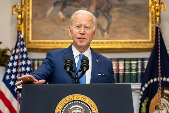 Joe Biden califica como “trágico error” el fin del aborto legal en Estados Unidos