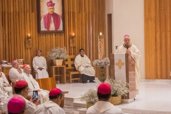Presidente del Episcopado invita a los obispos de México a ser artesanos de paz