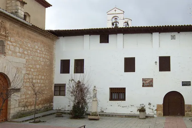 España: Católicos protestan tras fiesta de Halloween en un convento cerrado