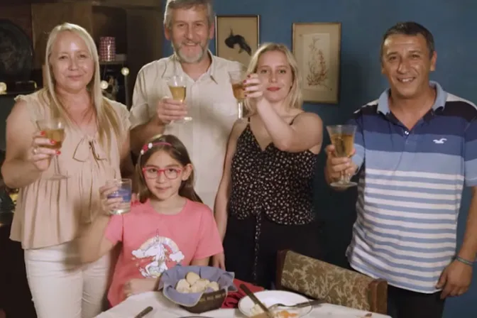 Cáritas Argentina inicia campaña para renovar el sentido de la Navidad con el más pobre