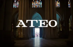 Captura de video musical "Ateo", dentro de la Catedral de Toledo. 