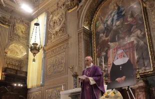 Cardenal Fernando Filoni celebra Misa por Madre Angélica. Foto: Pablo Esparza / ACI Prensa 