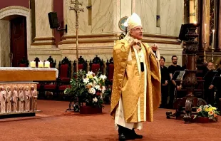 Cardenal Sturla en la Misa de Pascua. Crédito: Twitter Iglesia Montevideo 