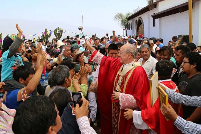 Que nadie nos quite la fe que nuestras abuelas dejaron en nuestros pueblos, alienta Cardenal Cipriani