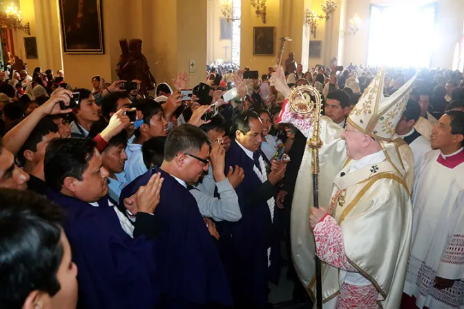 Presencia del demonio es más fuerte que nunca y juega a que no existe, alerta Cardenal