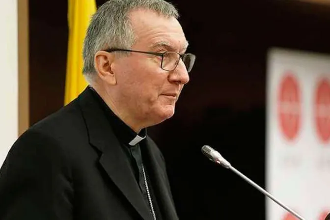 Hospitalizan a Secretario de Estado del Vaticano para cirugía