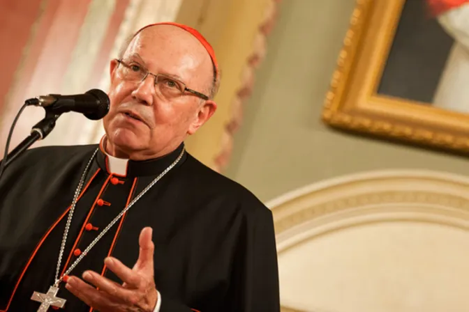 Cardenal Levada admite su error tras arresto en Hawai