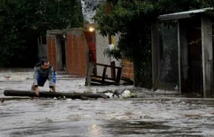 Imágenes de la inundación en La Plata. Crédito: Cáritas Argentina 
